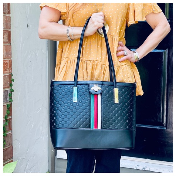 Chic vegan leather tote and wallet bag set - Picture 3 of 12